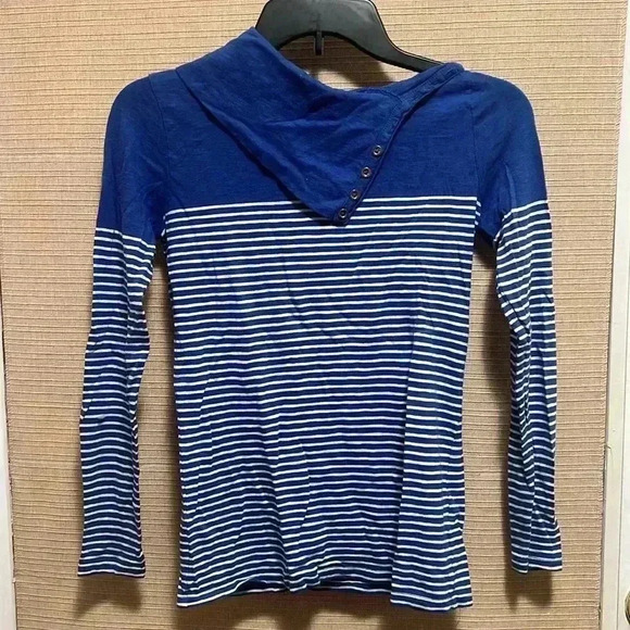 J Crew 3/4 sleeve top - Picture 1 of 5